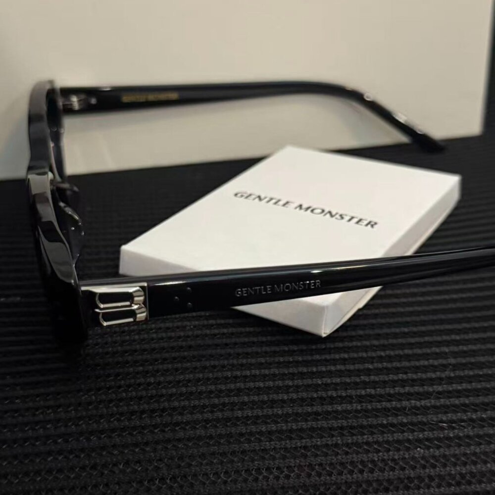 Gentle Monster VANILLA Black Oval Sunglasses Slim Retro Unisex - Picture 2 of 8
